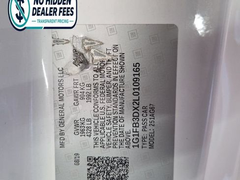 Used 2020 Chevrolet Camaro LT RWD image 27