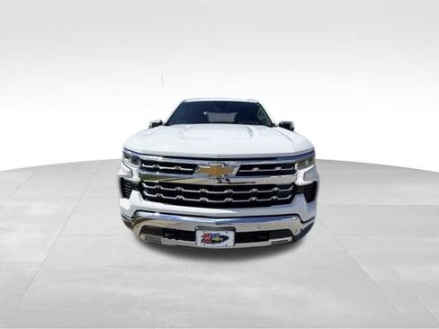Certified 2022 Chevrolet Silverado 1500 LTZ AWD/4WD image 3