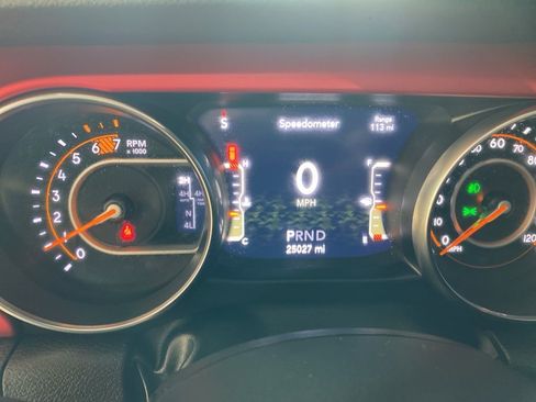 Used 2023 Jeep Wrangler Rubicon w/ LED Lighting Group image 5