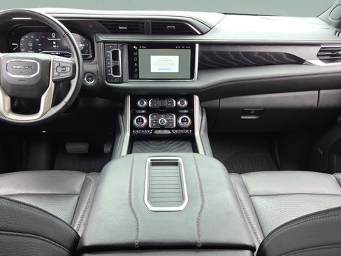 Certified 2022 GMC Yukon Denali AWD/4WD image 12
