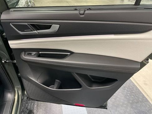 New 2026 Volkswagen Atlas Cross Sport SEL Premium R-Line AWD/4WD image 6