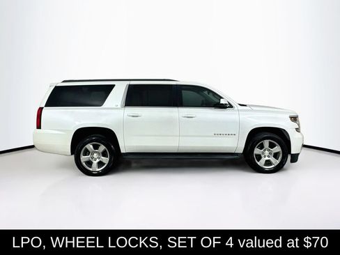 Used 2018 Chevrolet Suburban LT RWD image 9