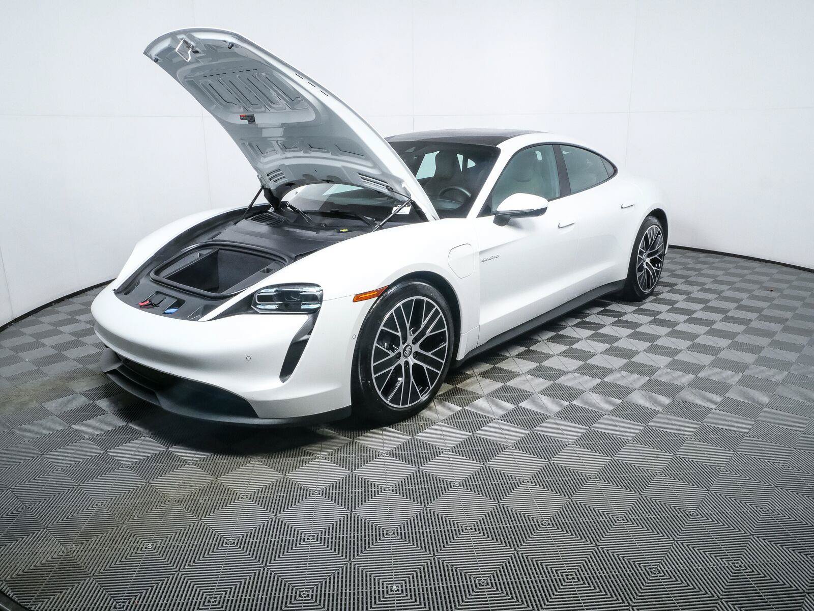 Certified 2024 Porsche Taycan RWD image 34