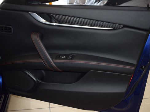 Used 2016 Maserati Ghibli S RWD image 19