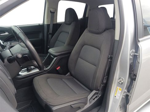 Used 2019 Chevrolet Colorado LT w/ LT Convenience Package image 24