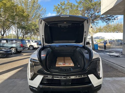 Used 2026 Cadillac Escalade IQL Sport 1 image 11