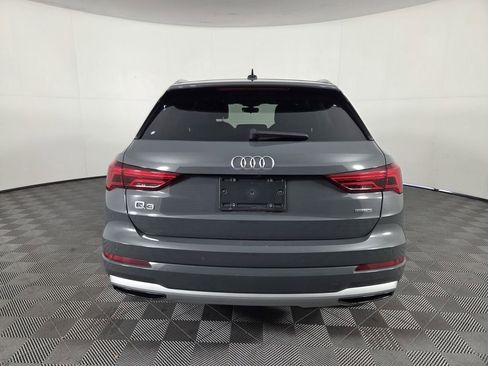 Used 2019 Audi Q3 2.0T Premium w/ Convenience Package AWD/4WD image 6