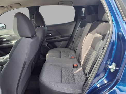 Used 2025 Nissan Kicks SV image 22