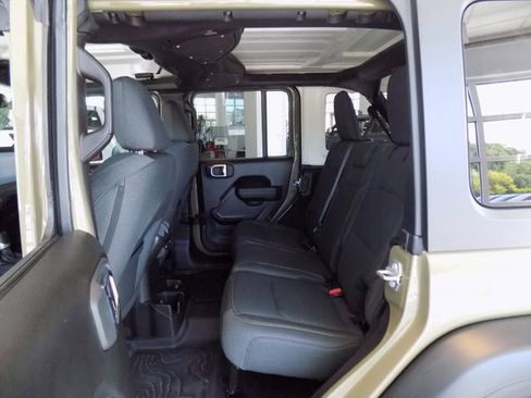 Used 2025 Jeep Wrangler Unlimited Sport AWD/4WD image 37