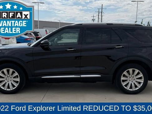 Used 2022 Ford Explorer Limited w/ Equipment Group 301A AWD/4WD image 2