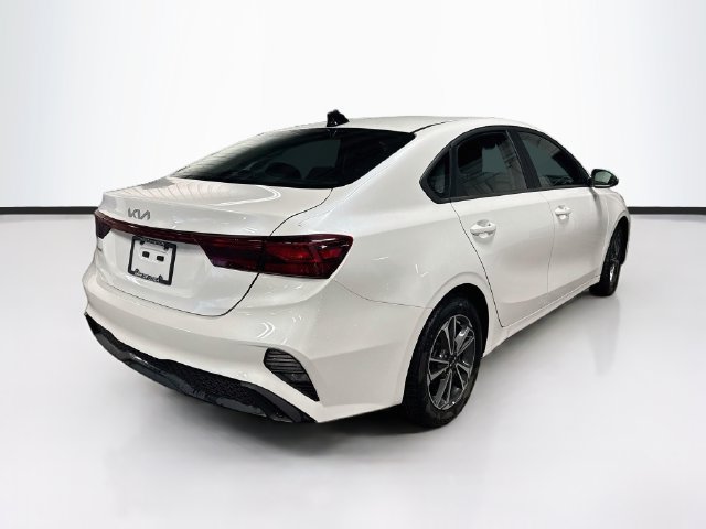 Certified 2024 Kia Forte LXS w/ LXS Technology Package FWD image 7