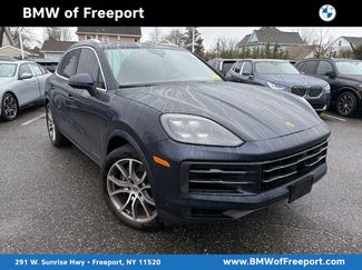 Used 2024 Porsche Cayenne video 1