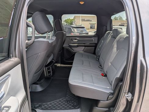 Used 2022 RAM 1500 Big Horn AWD/4WD image 18