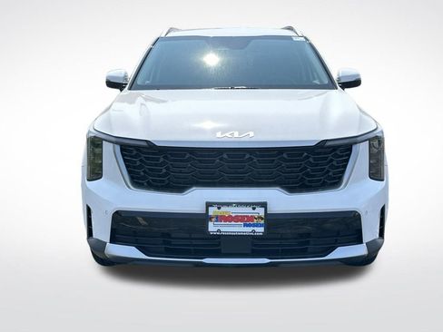 New 2025 Kia Sorento S image 8
