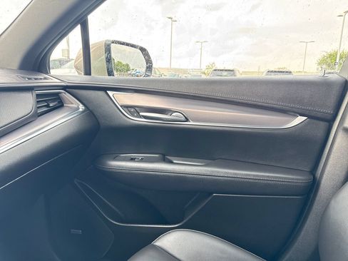 Used 2022 Cadillac XT5 Luxury AWD/4WD image 24