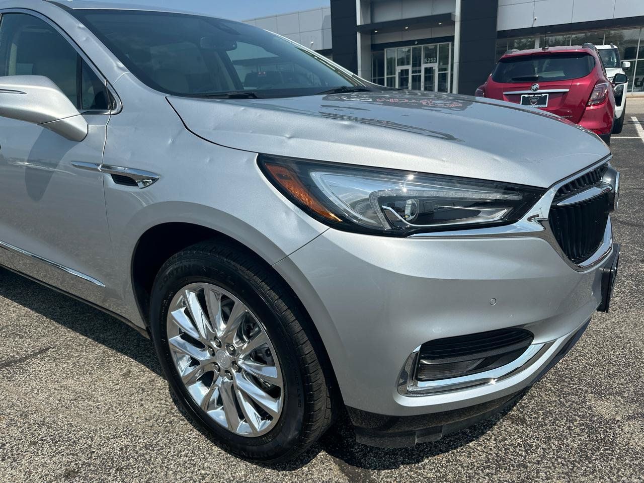 Used 2021 Buick Enclave Premium w/ Sun and Sites Package FWD image 11