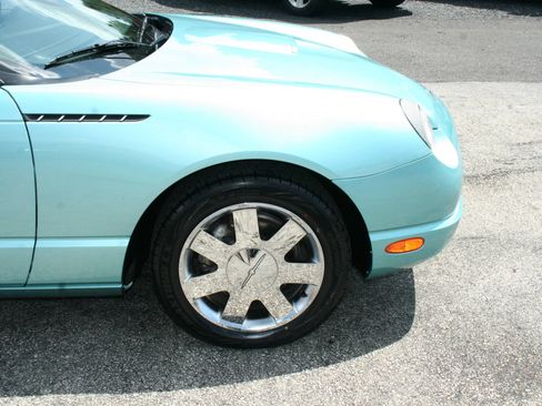 Used 2002 Ford Thunderbird RWD image 23