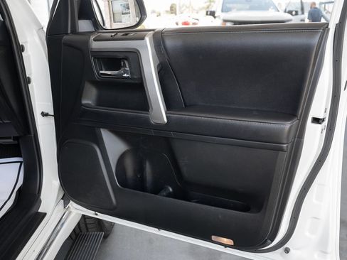 Used 2019 Toyota 4Runner Limited w/ Convenience Package RWD image 43