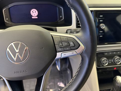 Used 2023 Volkswagen Atlas SE w/ Panoramic Sunroof Package AWD/4WD image 16