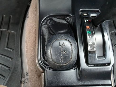 Used 1998 Toyota 4Runner Limited image 39