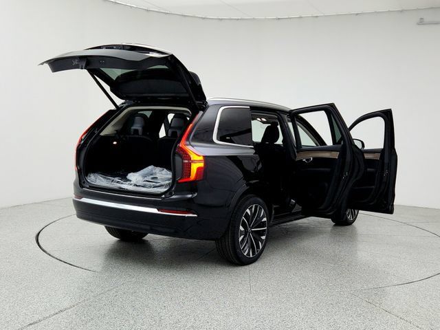 New 2026 Volvo XC90 B6 Plus w/ Protection Package Premier AWD/4WD image 11