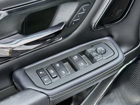 Used 2025 RAM 1500 Limited AWD/4WD image 19