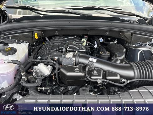 Used 2025 Jeep Grand Cherokee Laredo RWD image 18