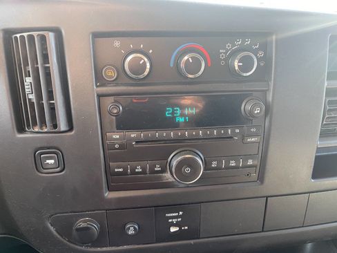 Used 2014 Chevrolet Express 2500 2500 3dr Cargo Van image 17