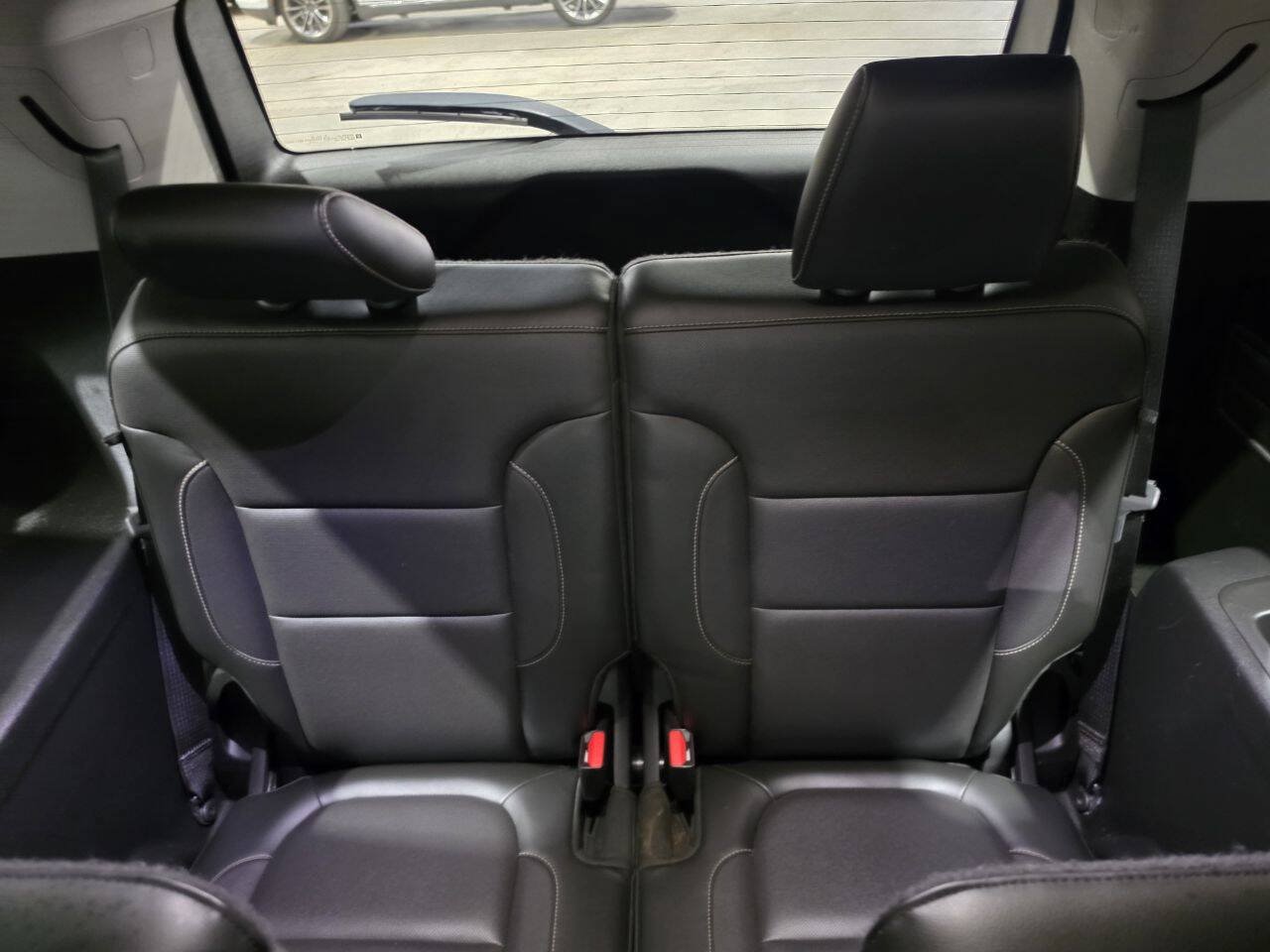 Used 2019 GMC Acadia SLT AWD/4WD image 29