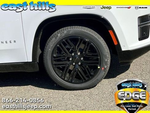 New 2026 Jeep Grand Wagoneer Limited AWD/4WD image 3