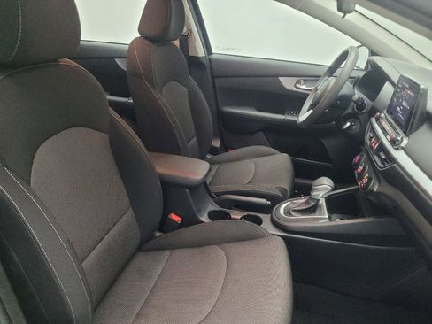 Used 2023 Kia Forte LXS image 21