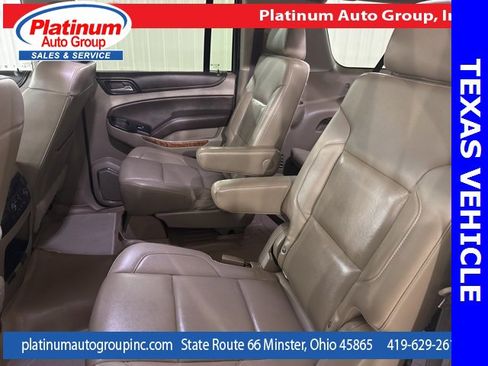 Used 2019 Chevrolet Suburban Premier image 25