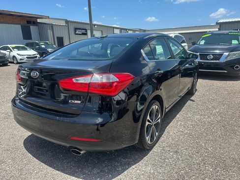 Used 2015 Kia Forte EX w/ UVO Package W/17" Alloys FWD image 6