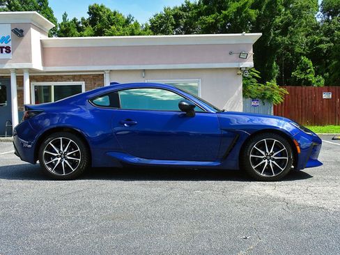Used 2022 Toyota GR86 w/ ALL Weather Mat Package (TMS) RWD image 14