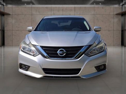 Used 2016 Nissan Altima 2.5 SL FWD image 8