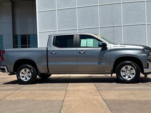 Used 2021 Chevrolet Silverado 1500 LT w/ Bed Protection Package RWD image 3