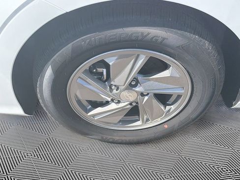 New 2026 Hyundai Elantra SE w/ Cargo Package image 28