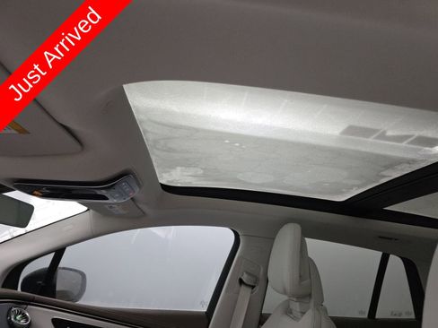 Used 2023 Mercedes-Benz EQE 350+ 4MATIC SUV w/ Exclusive Trim Package image 4