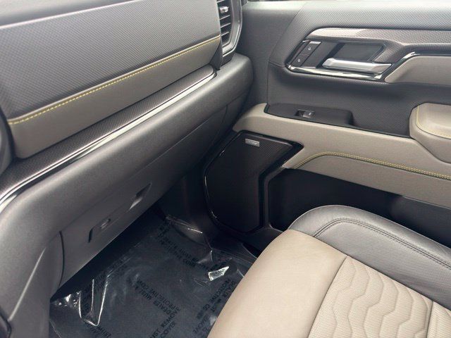 Used 2026 Chevrolet Silverado 2500 ZR2 AWD/4WD image 25