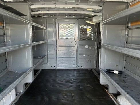 Used 2020 Nissan NV 1500 SV image 7