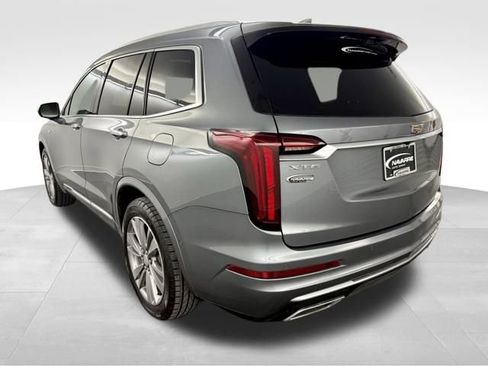 Used 2022 Cadillac XT6 Premium Luxury w/ Technology Package image 6