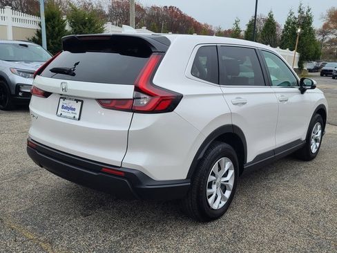 Used 2025 Honda CR-V LX image 4