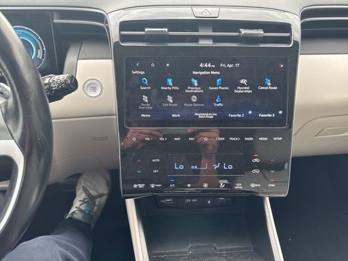 Used 2022 Hyundai Tucson Limited image 13