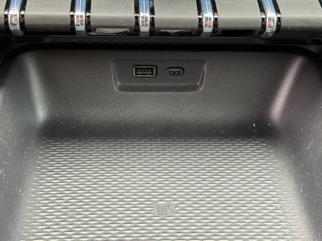 New 2026 GMC Terrain AT4 AWD/4WD image 35