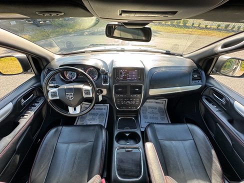 Used 2019 Dodge Grand Caravan GT image 15