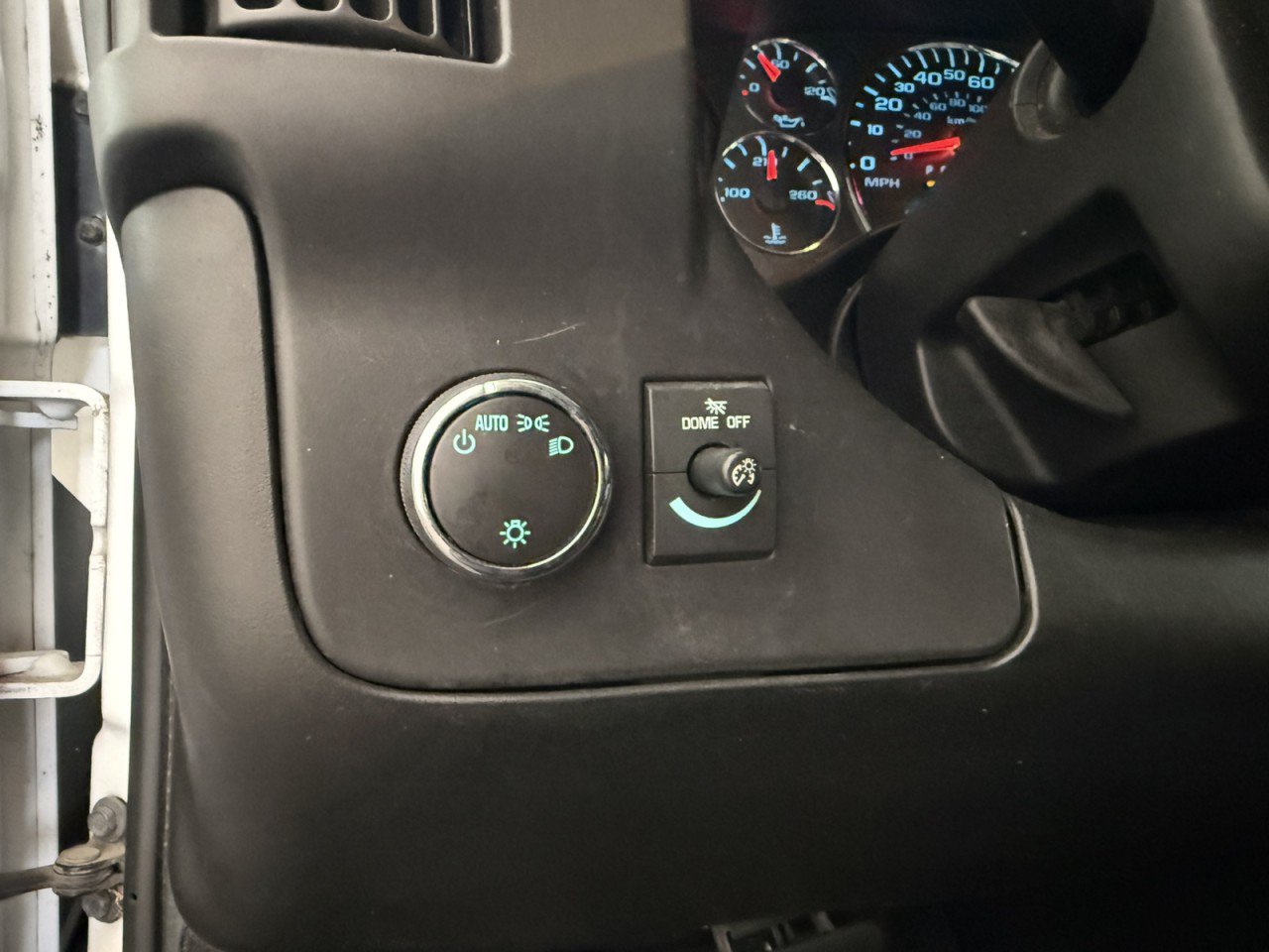Used 2022 Chevrolet Express 2500 Extended w/ Driver Convenience Package RWD image 22