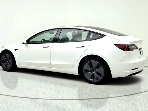 Used 2021 Tesla Model 3 Standard Range Plus RWD image 7