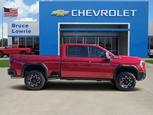 Used 2025 GMC Sierra 2500 AT4X AWD/4WD image 6