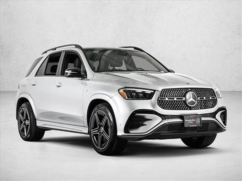Certified 2025 Mercedes-Benz GLE 450e 4MATIC image 3