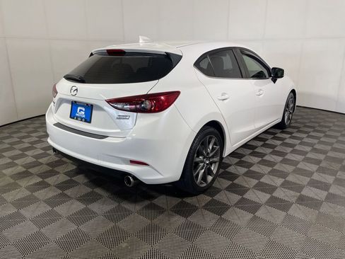 Used 2018 MAZDA MAZDA3 Touring FWD image 7